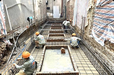 Đội thợ HTH HOME thi công móng và hoàn thiện tại công trình