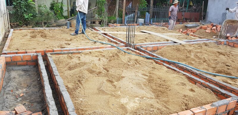 Xây Nhà Đổ Nền Bằng Cát Hay Đất Tốt Hơn? ảnh 2